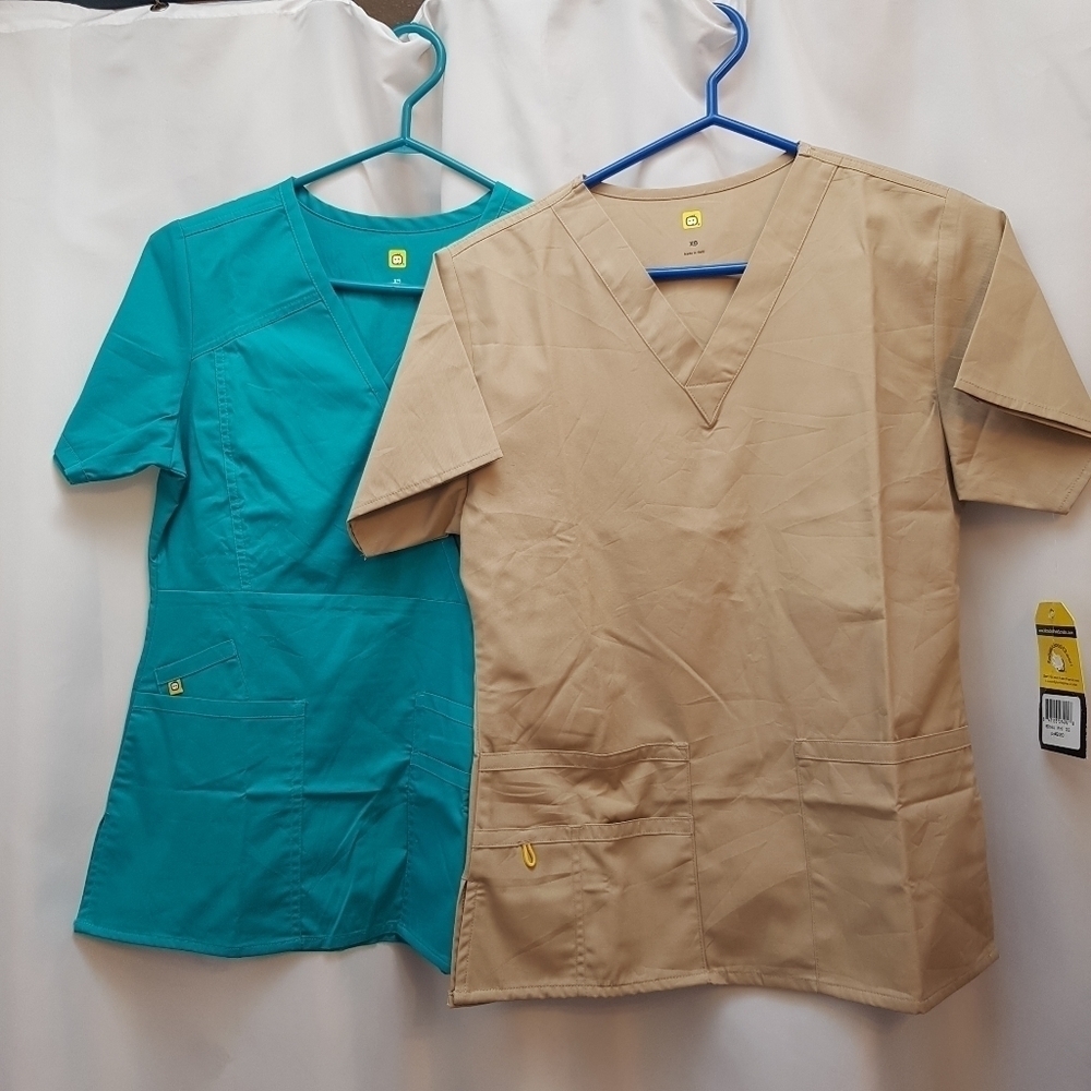 Wonder Wink women's XS Scrub tops 2 size XS, tan & teal, NWT